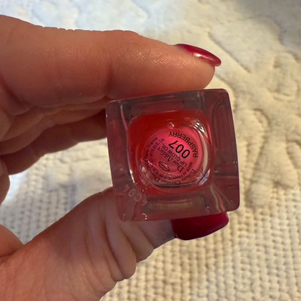 Dior lip oil in Raspberry 007
